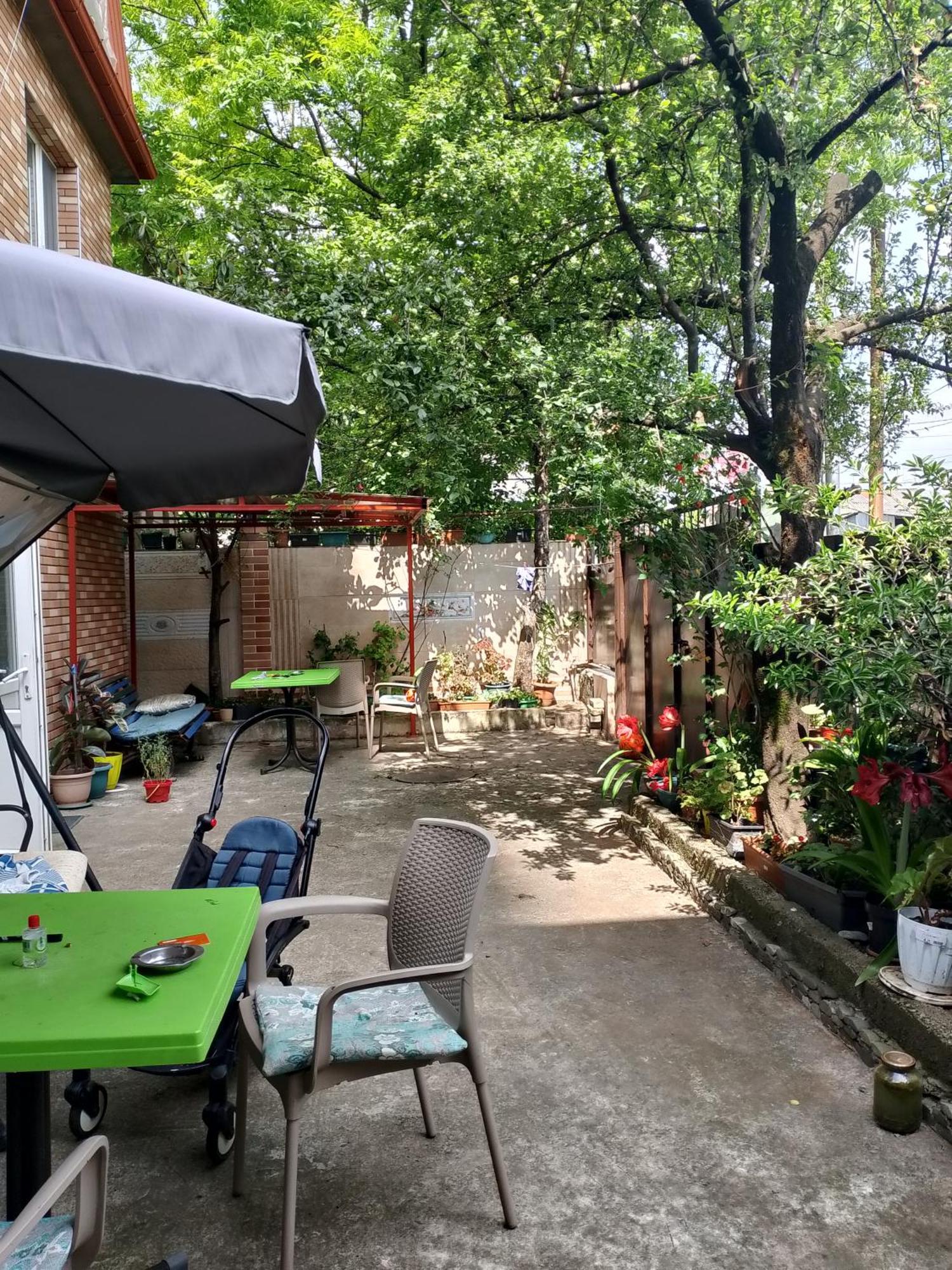 Jesis Batumi Hostel Buitenkant foto